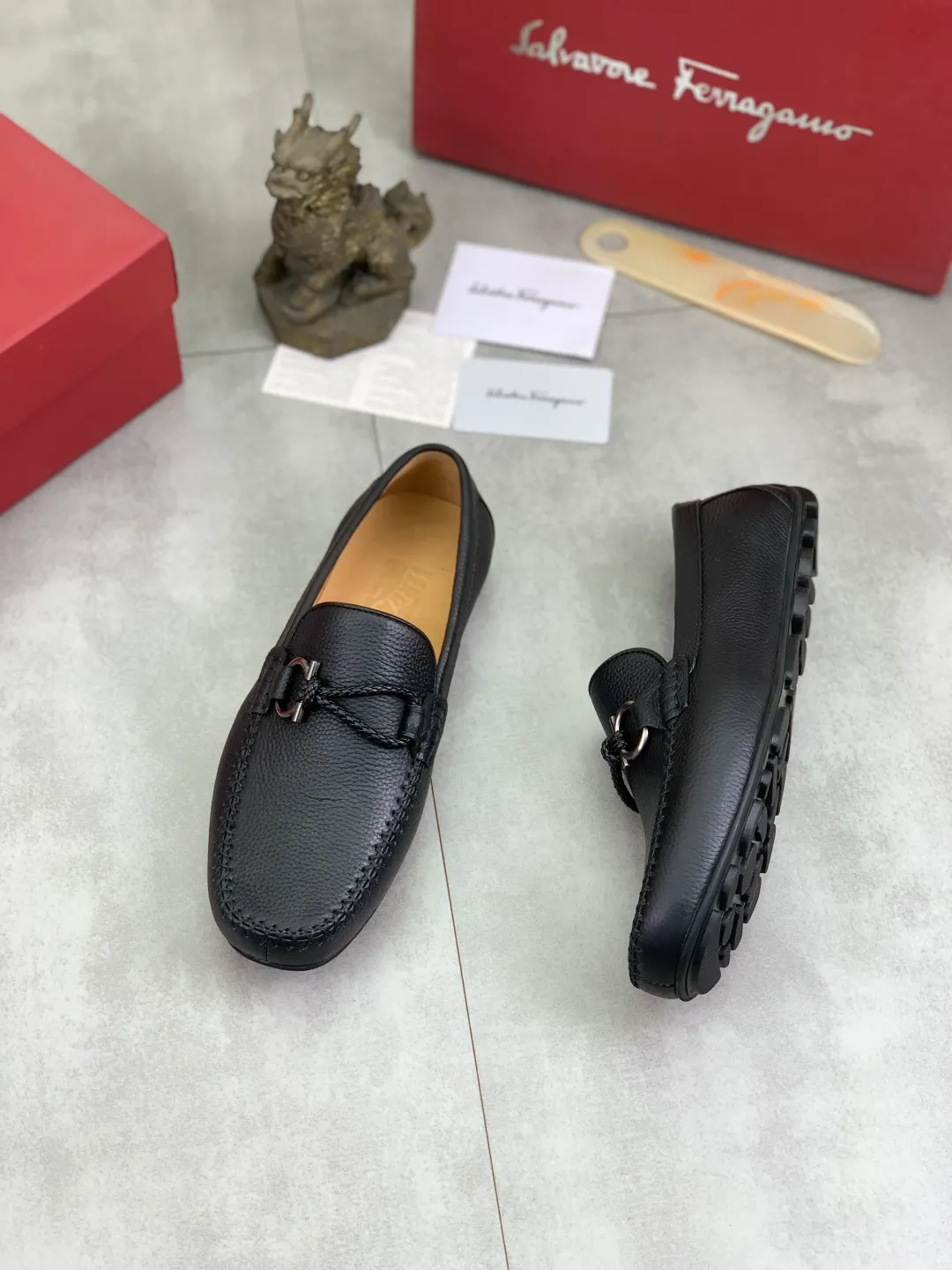 Men's men's shoes 💰P480 New high quality [Ferragamo/Ferragamo] The latest model in the counter Original imported calfskin, imported cowhide lining + original luxury metal buckle + original combination outsole Comparison without pressure Code number: 38-44 (45 customized)